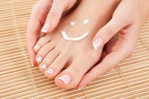 mazilo za zdravljenje glivic na stopalih